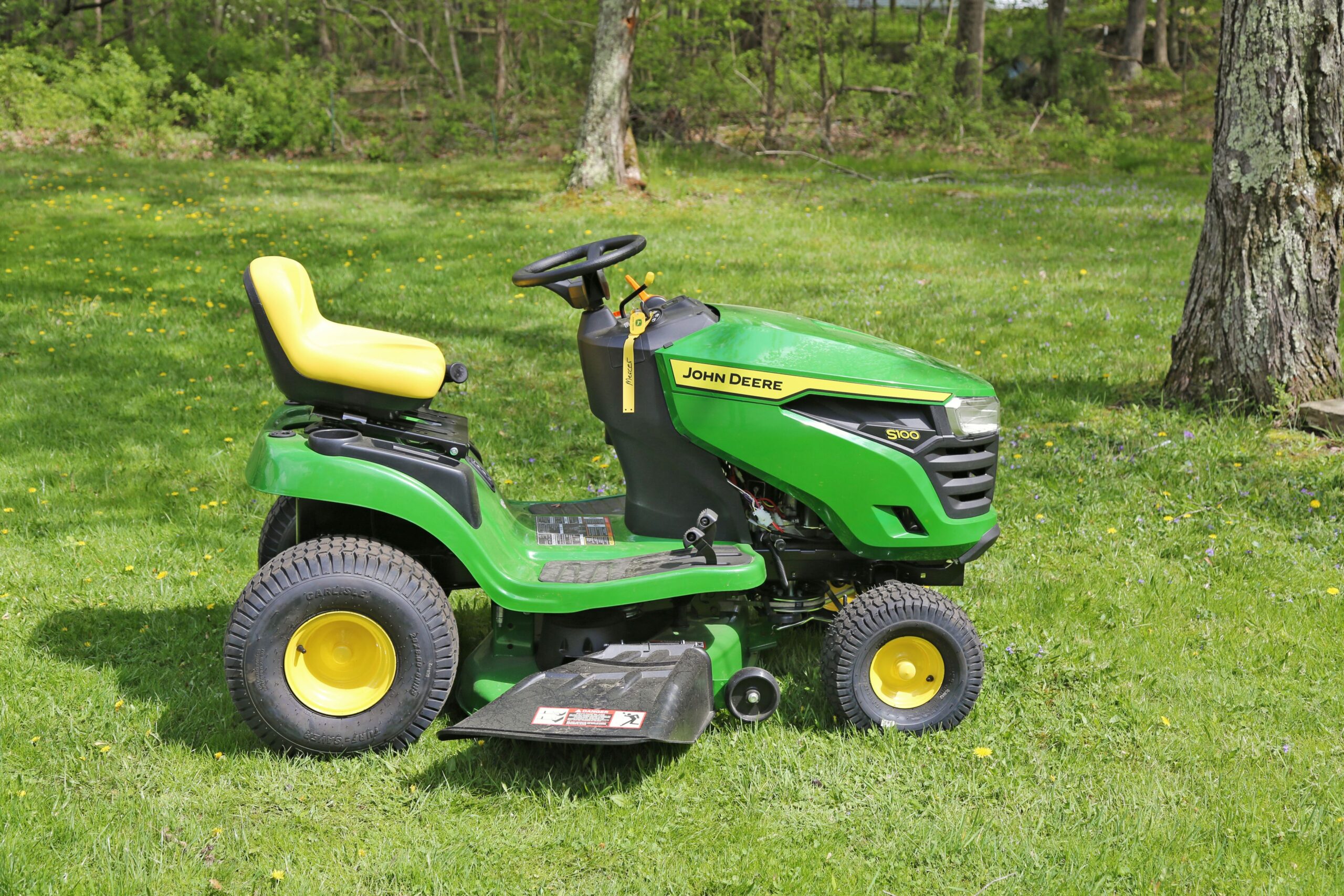 bhg riding lawn mowers 6f88e1e7 scaled